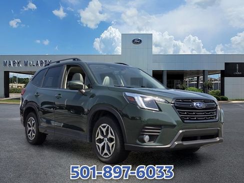 Used 2022 Subaru Forester Premium AWD/4WD image 7
