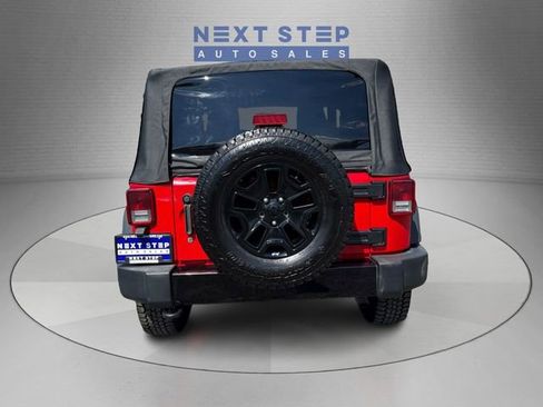 Used 2017 Jeep Wrangler Sport AWD/4WD image 6