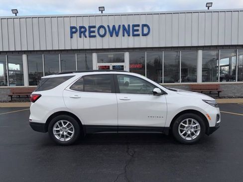 Used 2022 Chevrolet Equinox LT FWD image 2