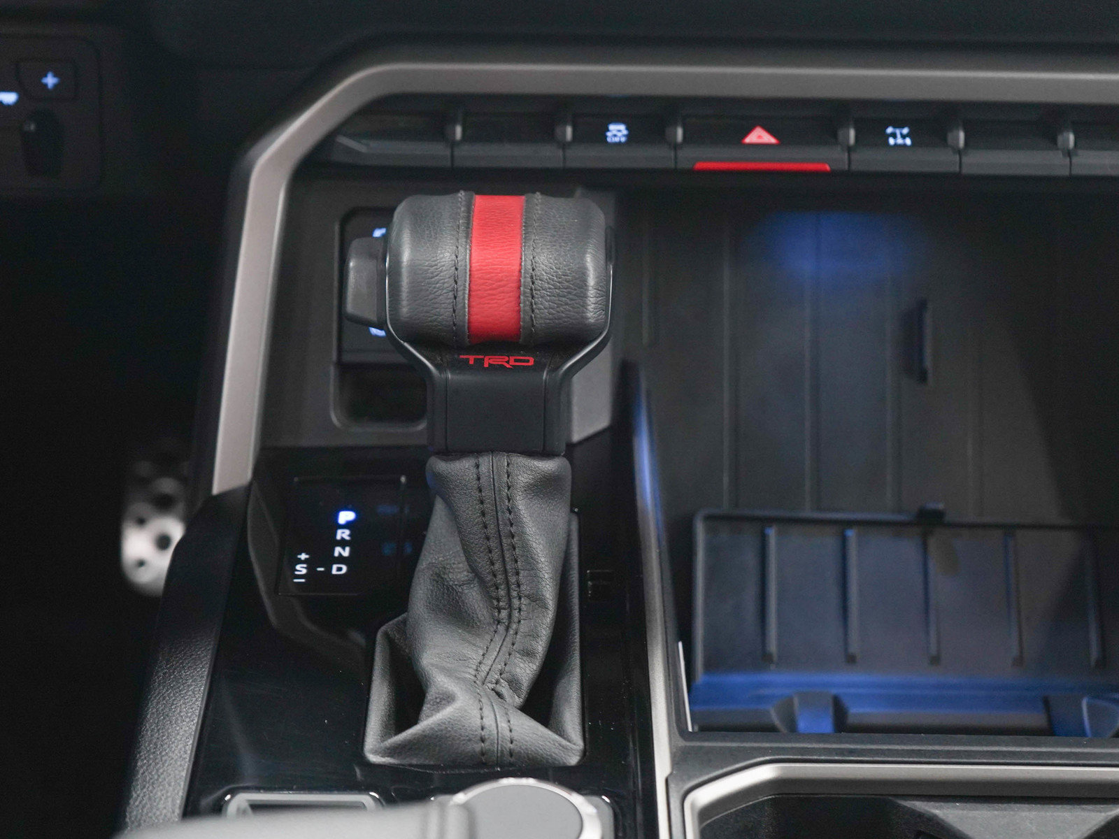 Used 2022 Toyota Tundra SR5 AWD/4WD image 19