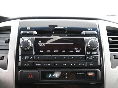 Used 2012 Toyota Tacoma PreRunner image 15