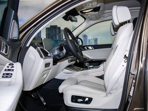 New 2026 BMW ALPINA XB7 image 20