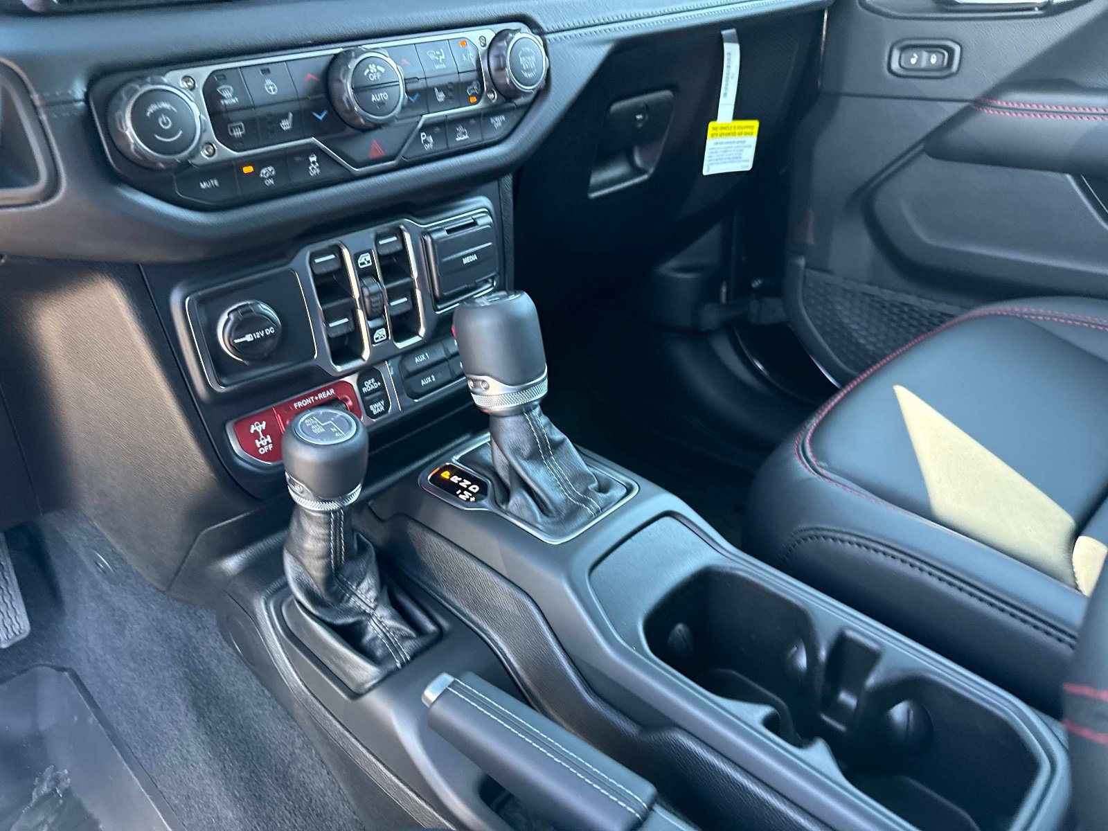 New 2027 Jeep Wrangler Unlimited Rubicon 392 AWD/4WD image 24