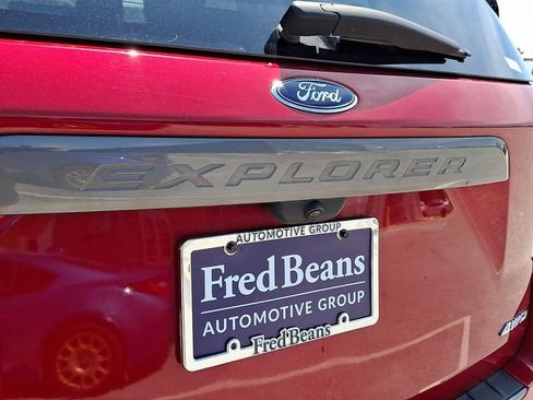 Used 2024 Ford Explorer XLT w/ Equipment Group 202A AWD/4WD image 37