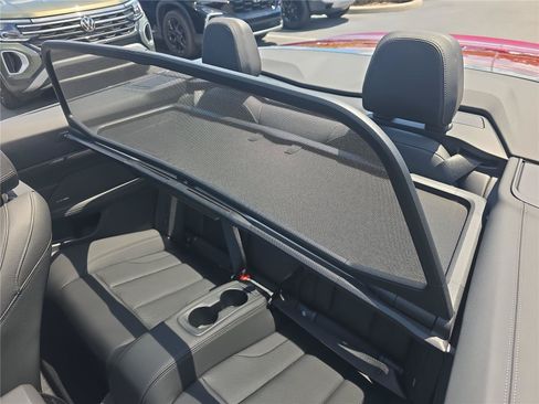 Used 2026 BMW M440i Convertible RWD image 8