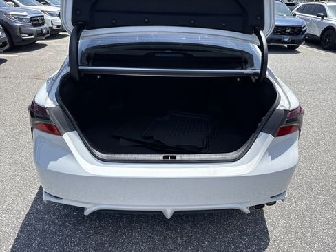 Used 2024 Toyota Camry SE w/ Convenience Package FWD image 32