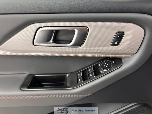 New 2026 Ford Explorer Active RWD image 29