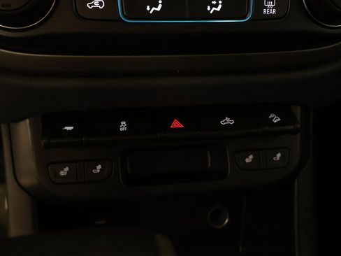 Used 2017 Chevrolet Colorado Z71 RWD image 37