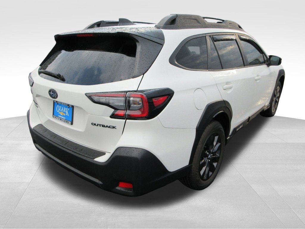 Used 2025 Subaru Outback Onyx Edition AWD/4WD image 5