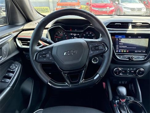Used 2023 Chevrolet TrailBlazer RS w/ Convenience Package image 11