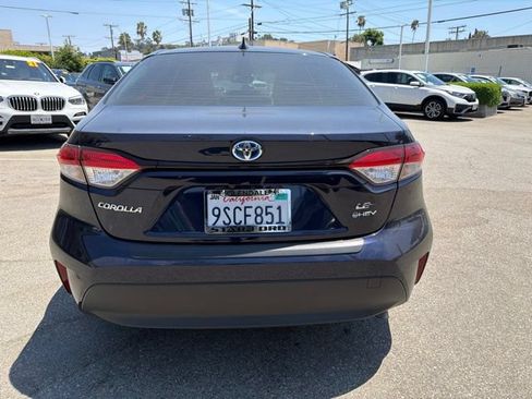 Used 2025 Toyota Corolla LE w/ LE Premium Package FWD image 6