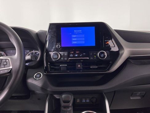 Used 2023 Toyota Highlander L FWD image 21