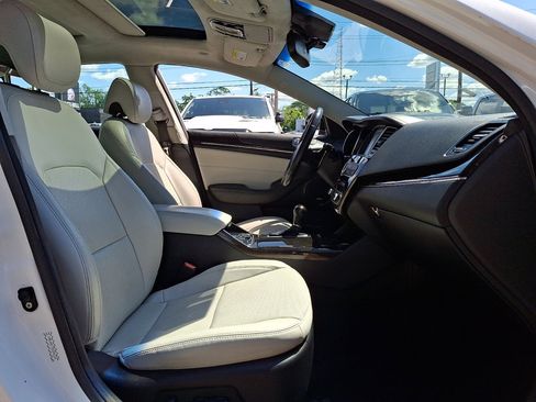 Used 2016 Kia Cadenza Limited FWD image 11