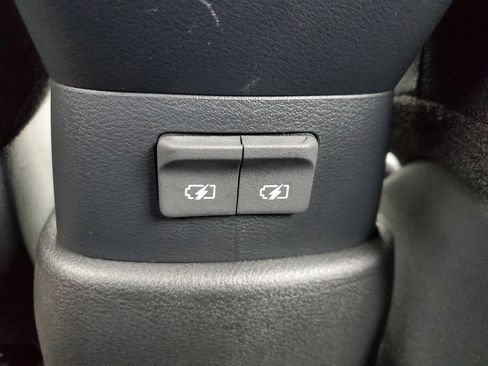 Used 2024 Nissan Kicks S image 12