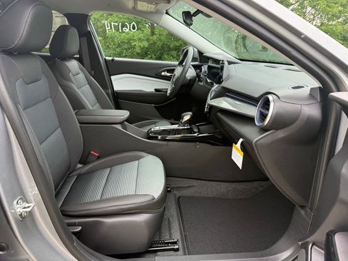 New 2026 Chevrolet Trax LT FWD image 20