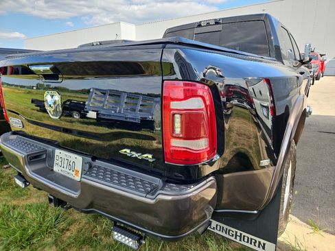 Used 2022 RAM 3500 Limited AWD/4WD image 7