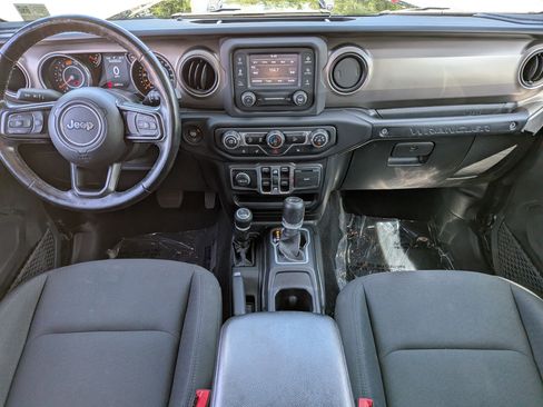 Used 2020 Jeep Wrangler Unlimited Sport S AWD/4WD image 15