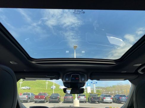 New 2026 Jeep Cherokee Limited AWD/4WD image 22