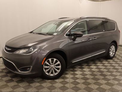 Used 2019 Chrysler Pacifica Touring-L