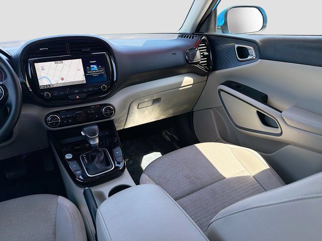 Used 2024 Kia Soul EX FWD image 24