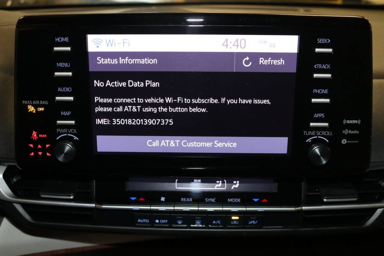 Used 2023 Toyota Sienna LE AWD/4WD image 49