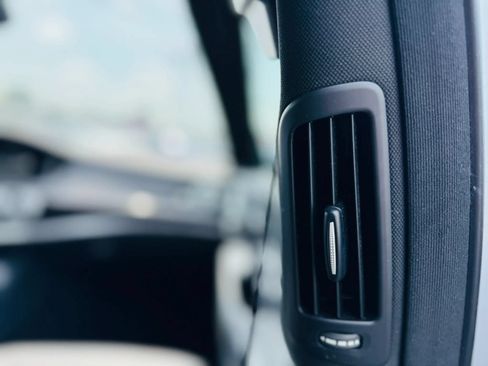 Used 2016 Mercedes-Benz S 550 Sedan image 23