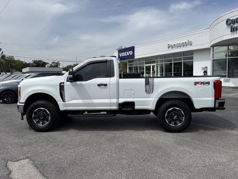 Used 2024 Ford F250 XL w/ FX4 Off-Road Package AWD/4WD image 2