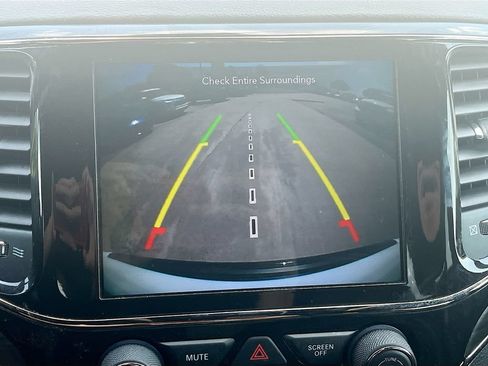 Used 2021 Jeep Grand Cherokee Limited X RWD image 14