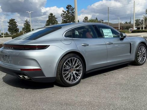 New 2025 Porsche Panamera 4 image 8