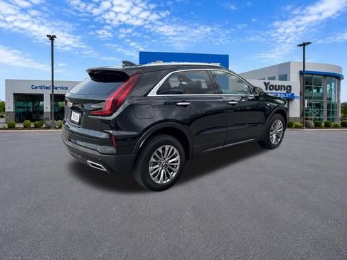 Used 2025 Cadillac XT4 Premium Luxury AWD/4WD image 7
