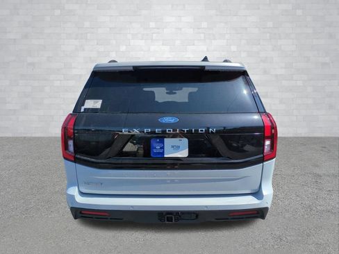 New 2026 Ford Expedition Active RWD image 5