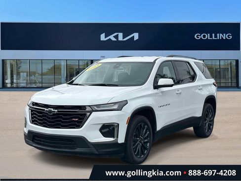 Used 2023 Chevrolet Traverse RS w/ LPO, Floor Liner Package FWD image 5