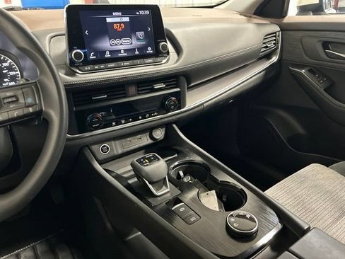 Used 2023 Nissan Rogue SV AWD/4WD image 27
