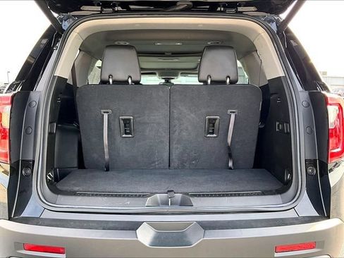 Used 2023 GMC Acadia AT4 w/ Preferred Package AWD/4WD image 30