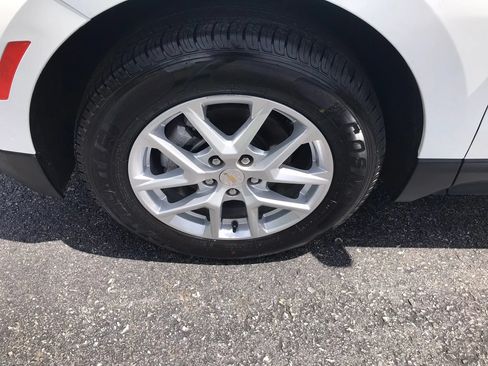 Used 2023 Chevrolet Equinox LT AWD/4WD image 39