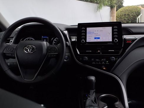 Certified 2023 Toyota Camry SE w/ Convenience Package FWD image 20