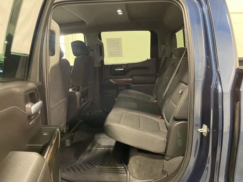 Used 2021 Chevrolet Silverado 1500 LT Trail Boss w/ Convenience Package II image 23