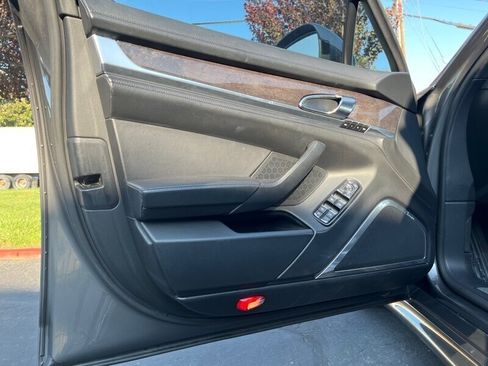 Used 2012 Porsche Panamera Turbo S image 50