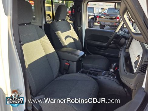 Used 2024 Jeep Wrangler Unlimited Sahara AWD/4WD image 15