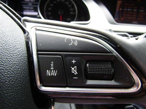 Used 2013 Audi A5 2.0T Premium w/ Convenience Pkg image 17