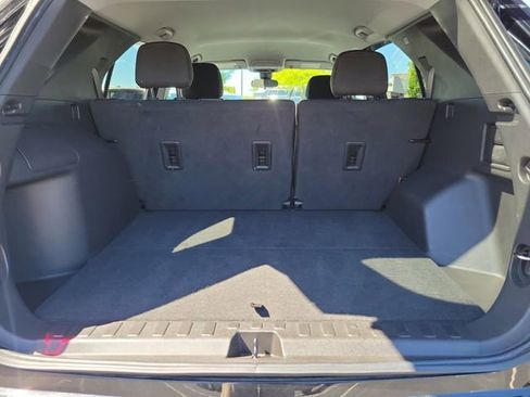 Used 2022 Chevrolet Equinox LT FWD image 8