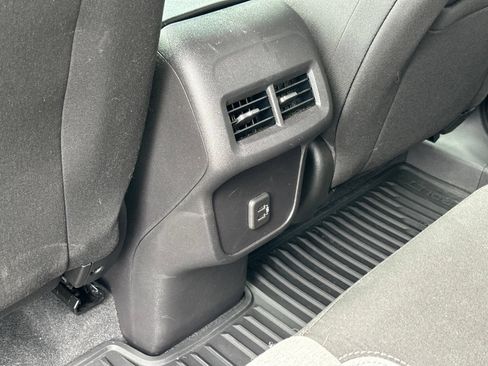 Used 2024 Chevrolet Equinox LS FWD image 16