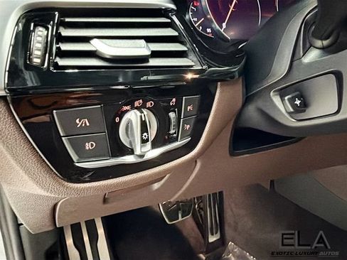 Used 2018 BMW 540i RWD image 11