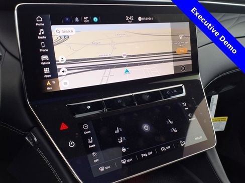 New 2025 Maserati Grecale GT image 24