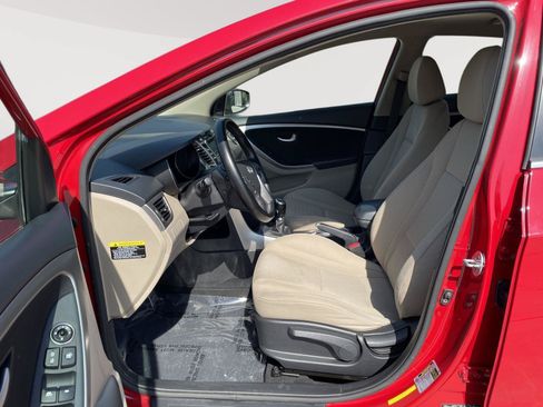 Used 2013 Hyundai Elantra GT w/ Touch & Go Pkg FWD image 5