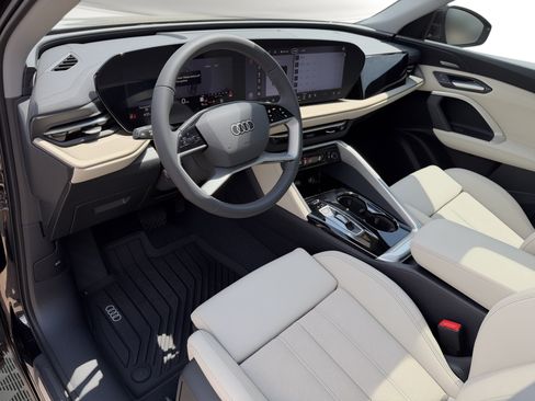 Used 2026 Audi Q5 Premium Plus AWD/4WD image 4