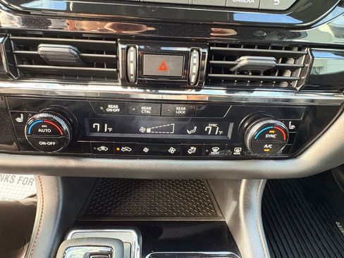 Used 2025 Nissan Pathfinder Rock Creek image 23