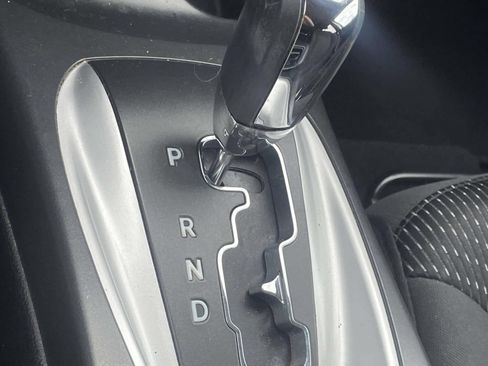 Used 2018 Dodge Journey SXT w/ Connectivity Group FWD image 16