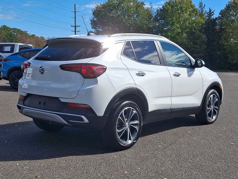 Used 2023 Buick Encore GX Select image 6
