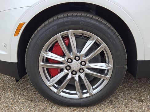 New 2025 Cadillac XT5 Sportv w/ Technology Package image 11